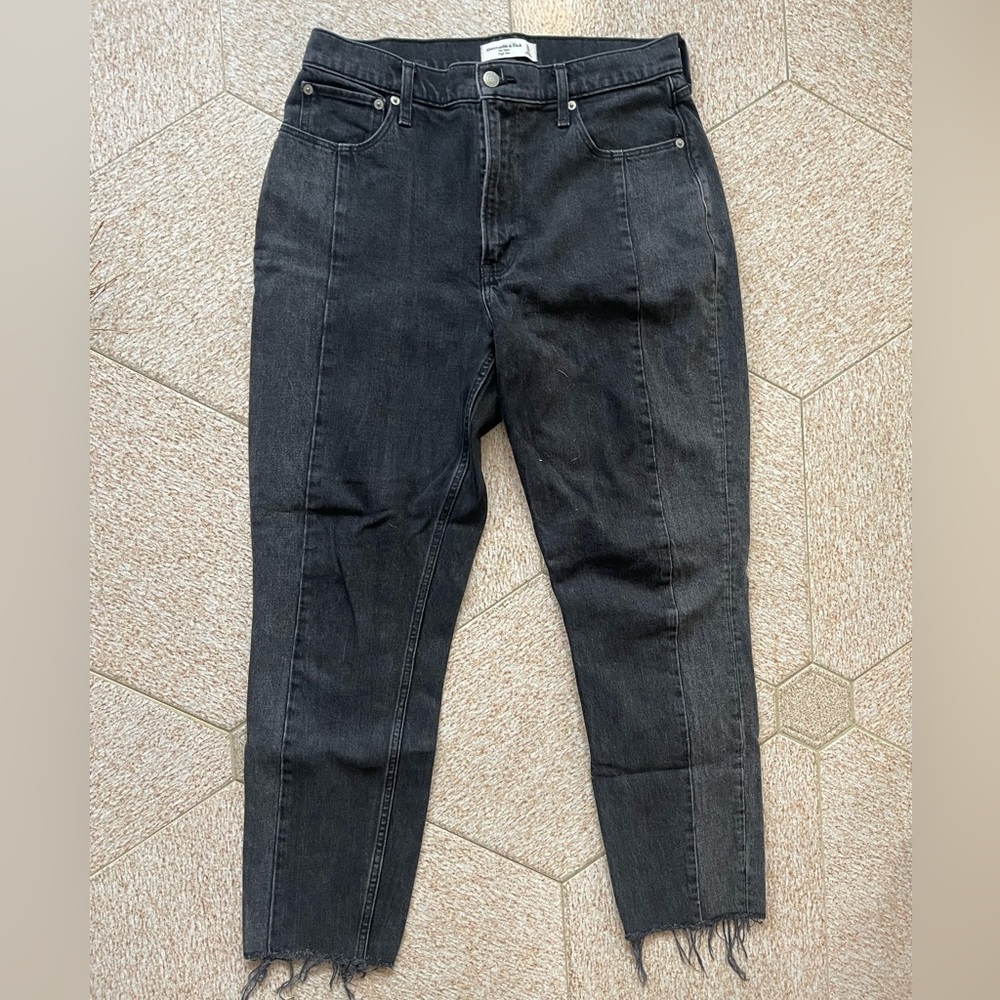 Abercrombie Mom High Rise Jeans
